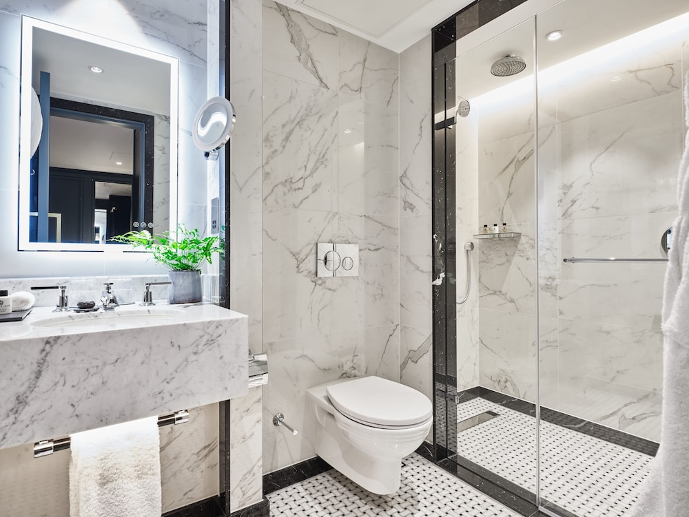 The Mayfair Townhouse – an Iconic Luxury Hotel 13/66