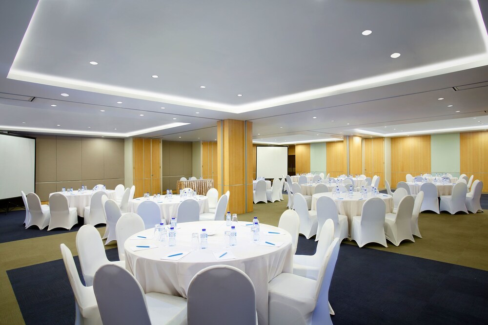 Batiqa Hotel Apartments Karawang 61/73