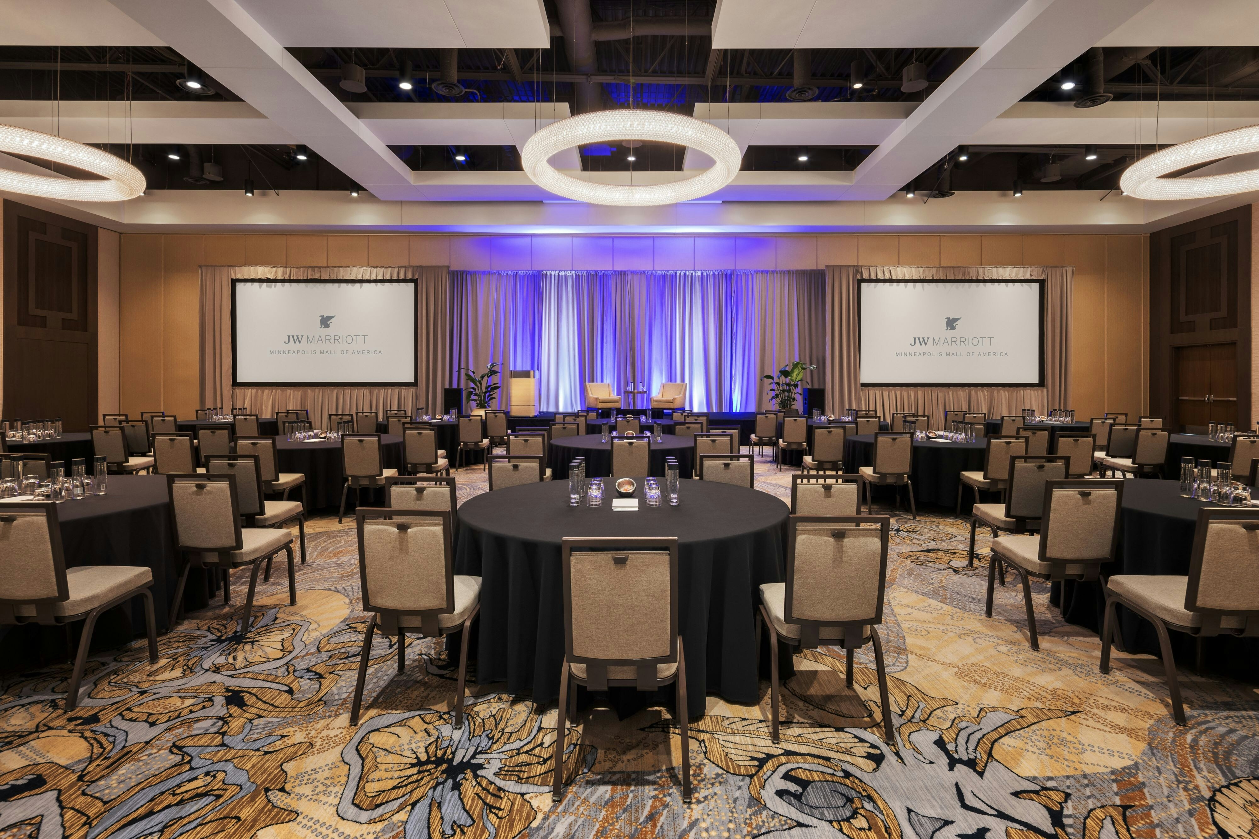 JW Marriott Minneapolis Mall of America 68/77