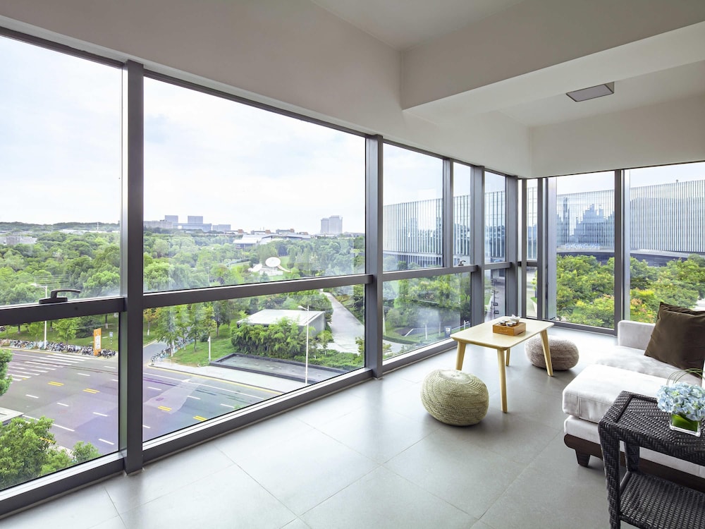 Novotel Nanjing East Suning 40/77