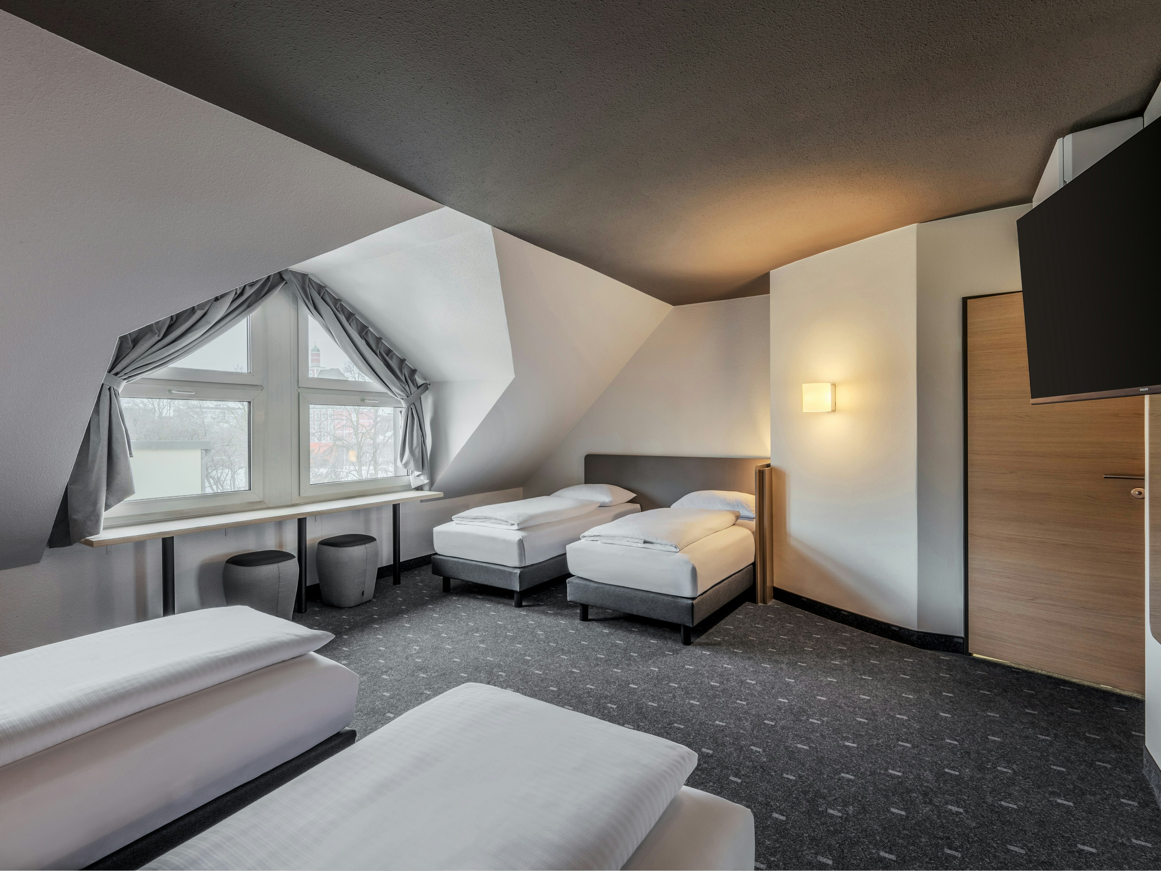 B&B HOTEL Munchen-Schwabing 7/20