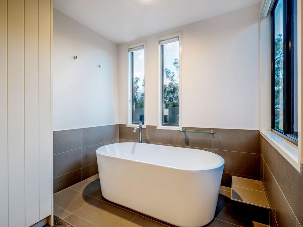 شقة بسرير كوين وسريرين منفصلين بغرفتي نوم، The Sebel Creswick Forest Resort 10/20