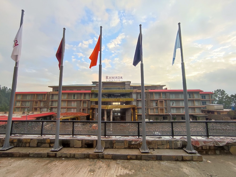Ramada by Wyndham Murree Lower Topa Resort 84/87