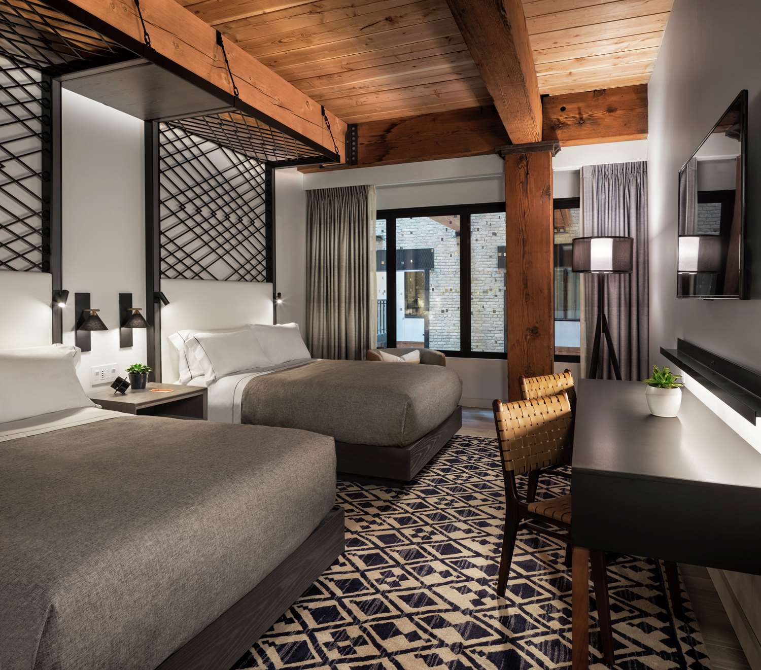 ROOM, 2 QUEEN BEDS, ATRIUM VIEW