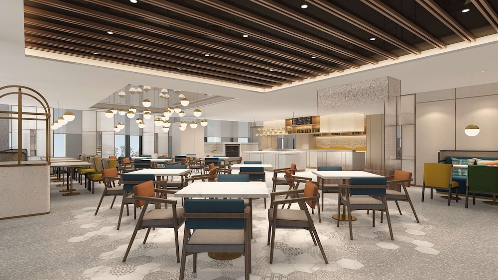 Hilton Garden Inn Jinzhou Central Street 37/44