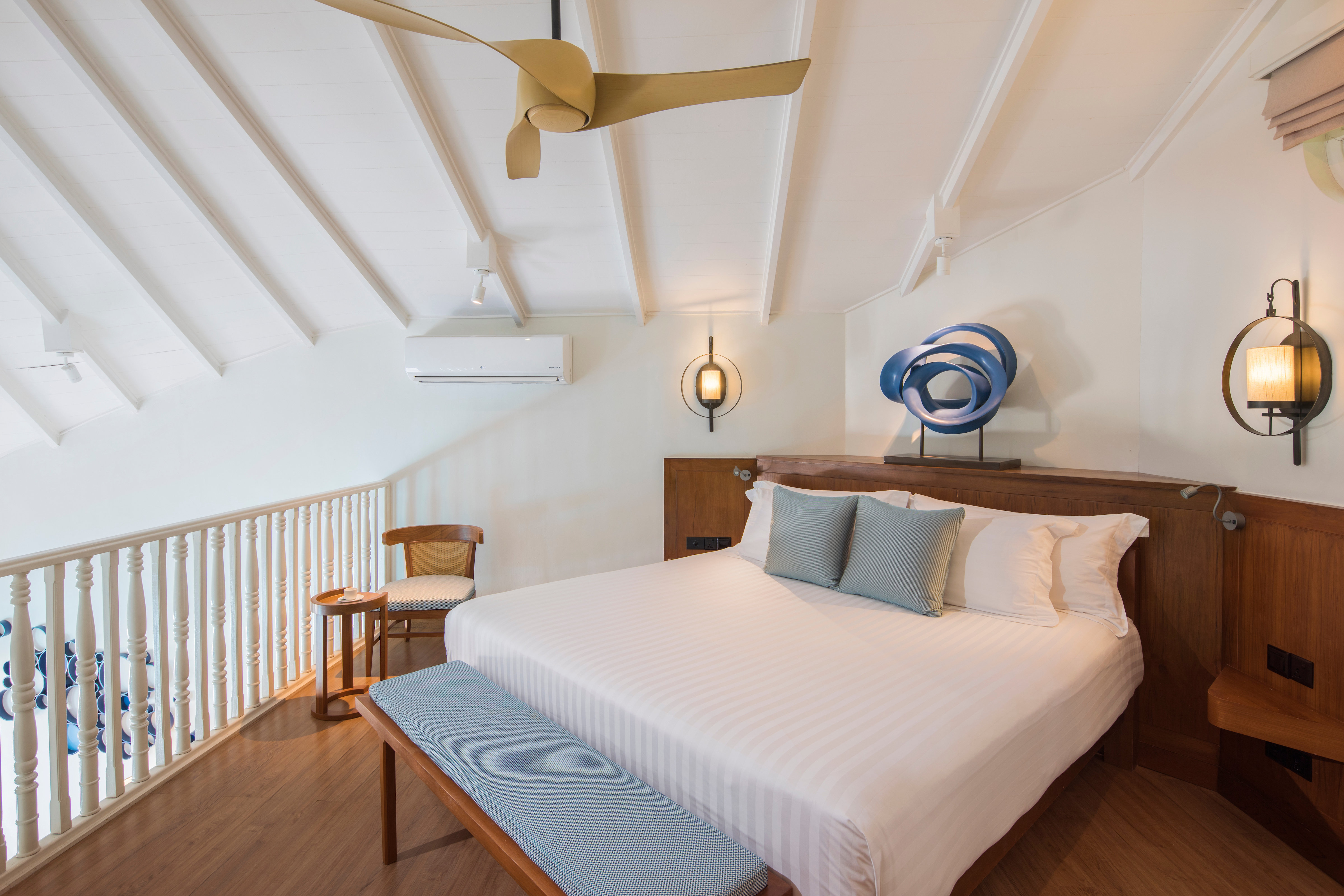 Machchafushi Island Resort & Spa Maldives, The Centara Collection 25/90