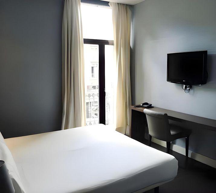 Economy, Double or Twin Bed