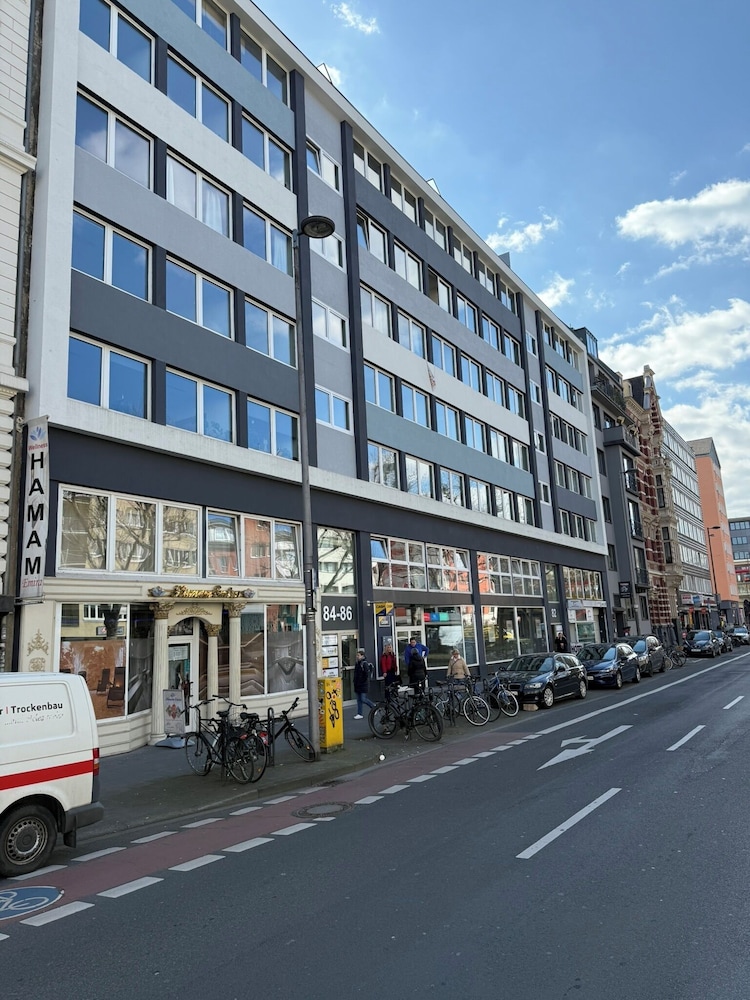 Hotel Garni Emir 41/50