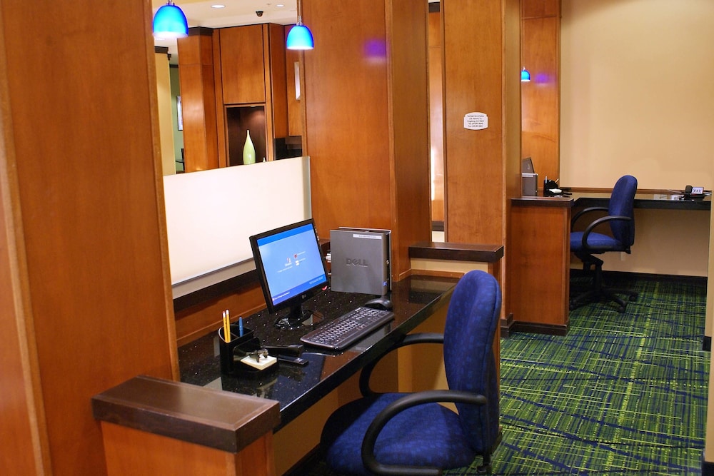 Fairfield Inn and Suites by Marriott Selma Kingsburg 31/36
