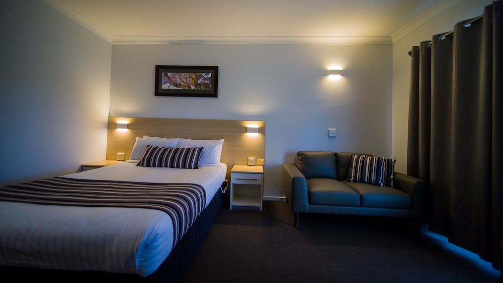 Hamiltons Townhouse Motel 26/51