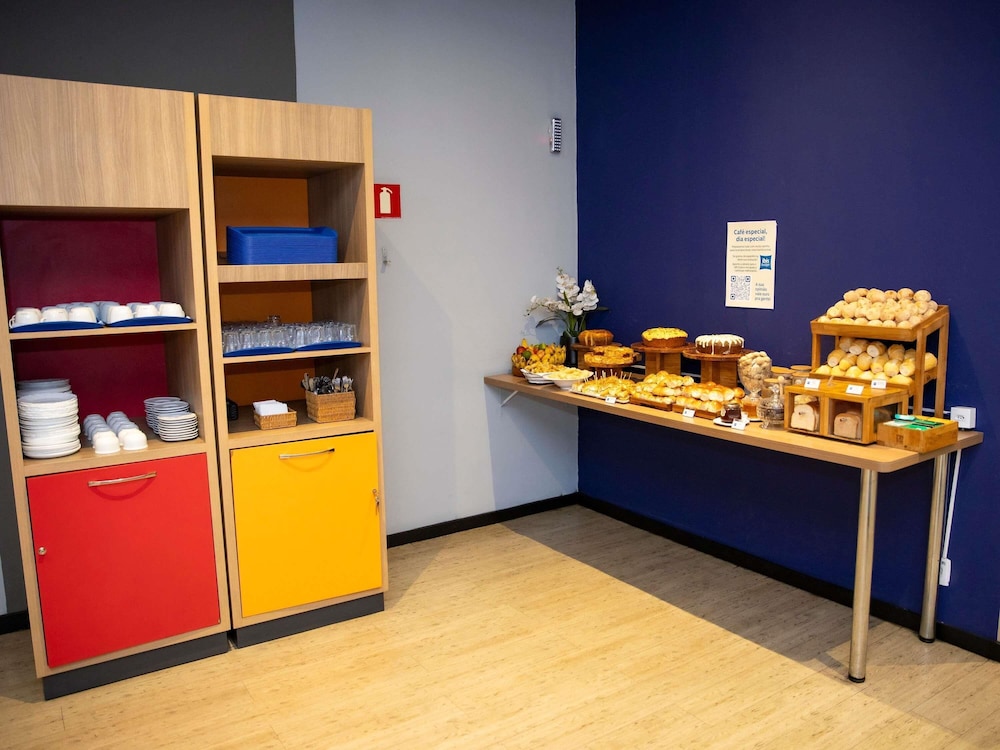 ibis budget Divinopolis 6/59