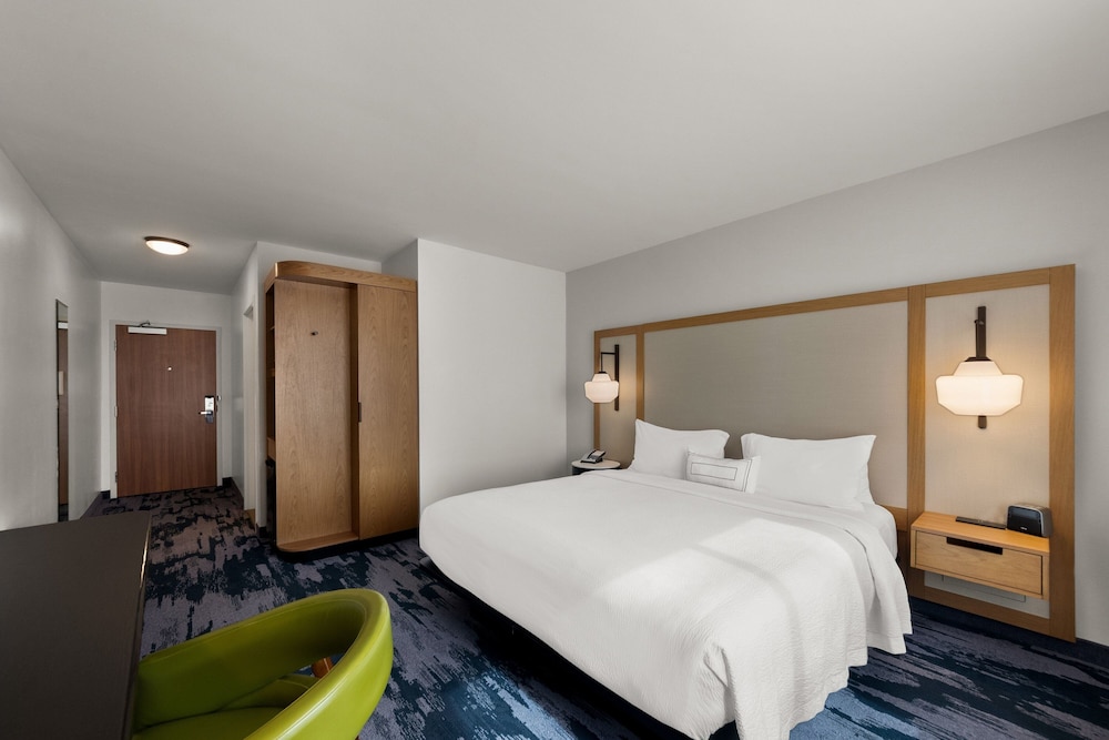 Fairfield Inn & Suites by Marriott Brooksville Suncoast Parkway 14/56
