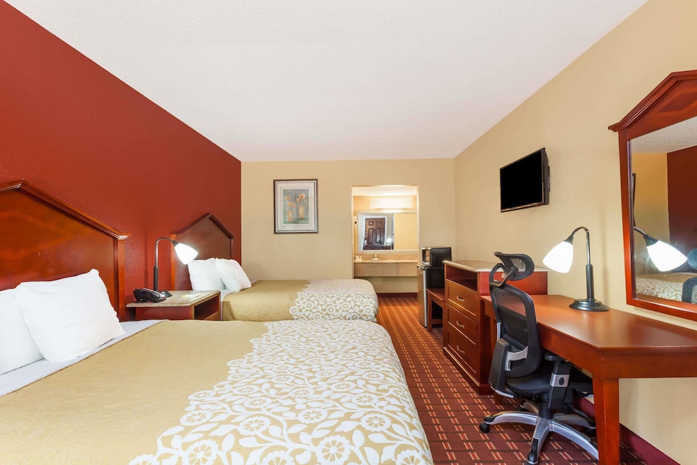 Days Inn By Wyndham Columbia 18/43