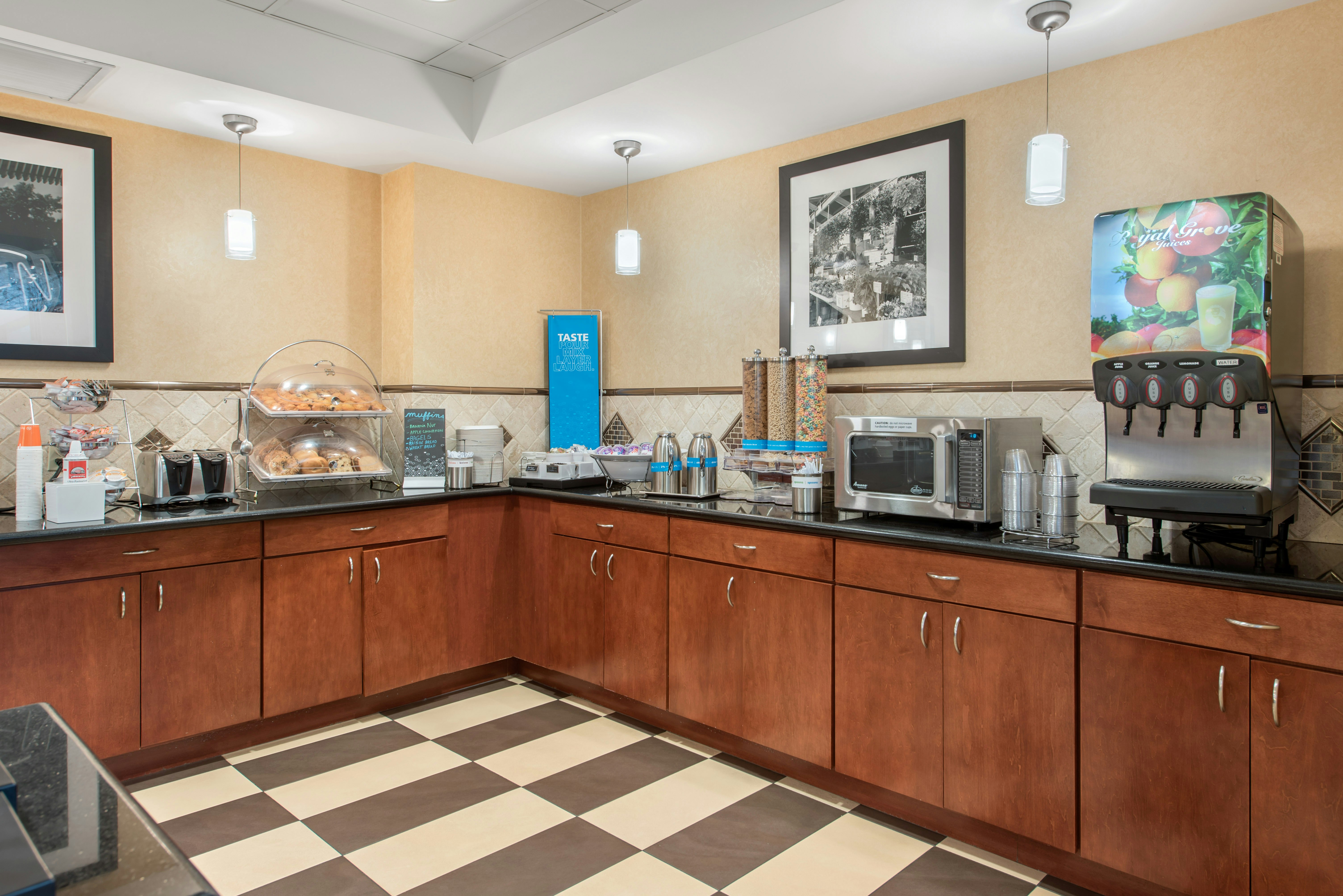 Hampton Inn And Suites Arcata 34/42