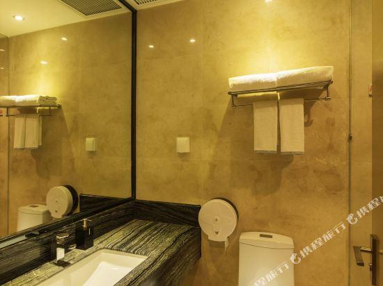Dynasty Business Hotel 20/22