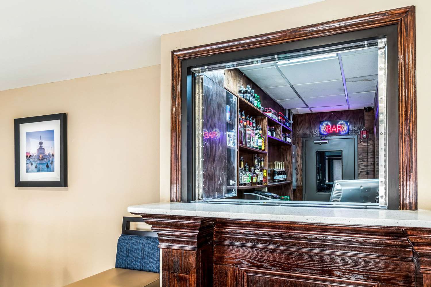 Comfort Inn Downtown Detroit MI 8/24