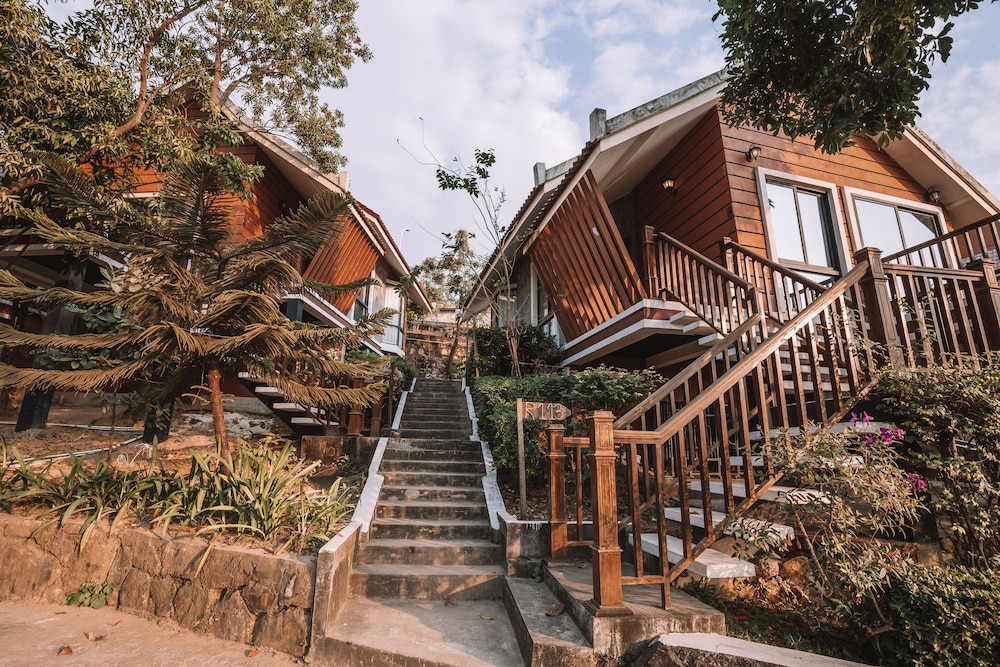 360 Resort Sihanoukville 63/69