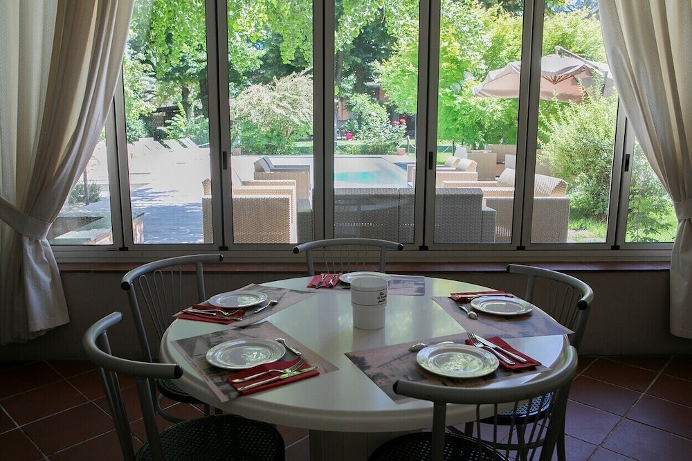 Hotel Milano Pool & Garden 25/44