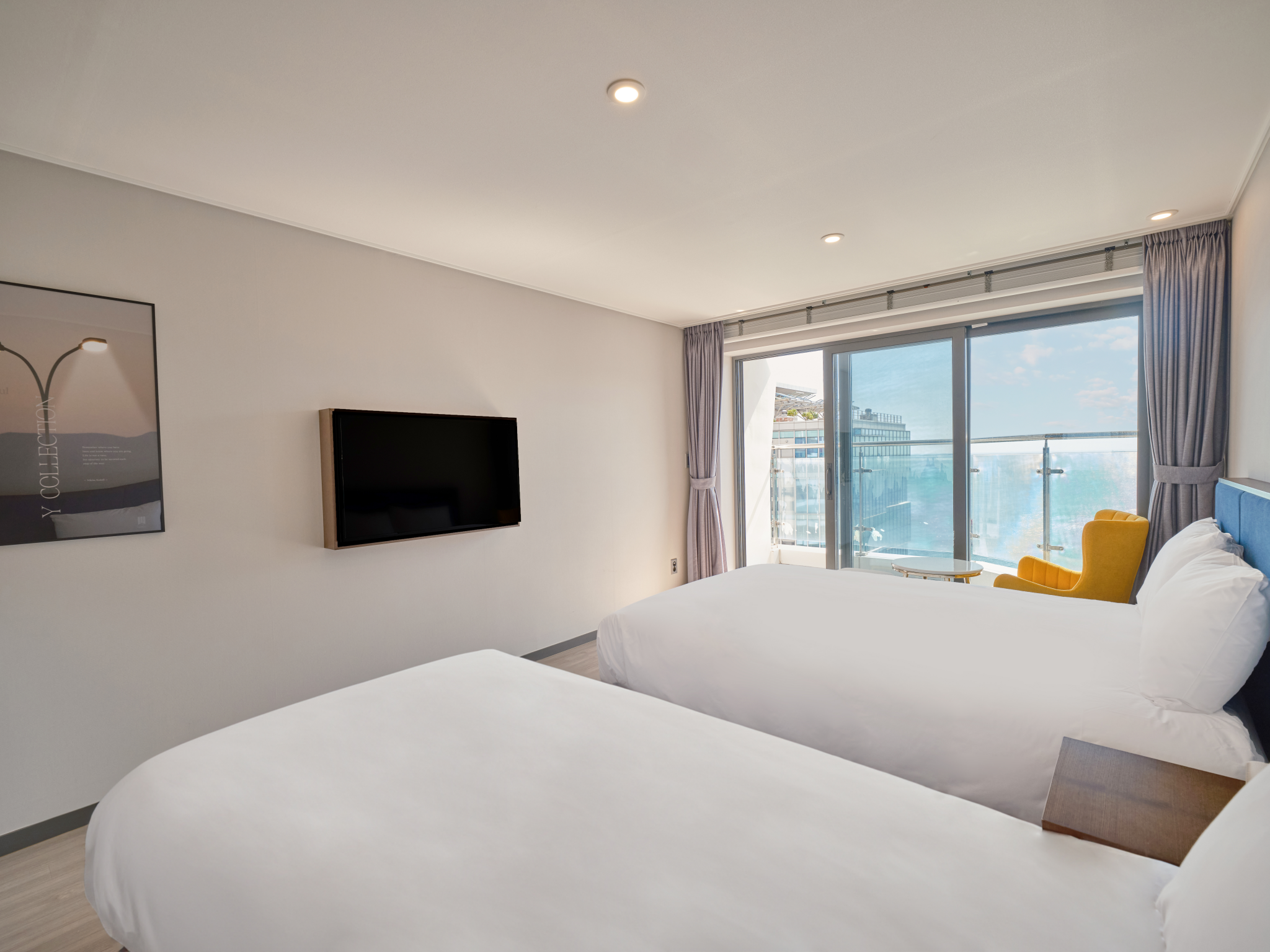 Superior, Twin Beds, Partial Ocean View, No Parking