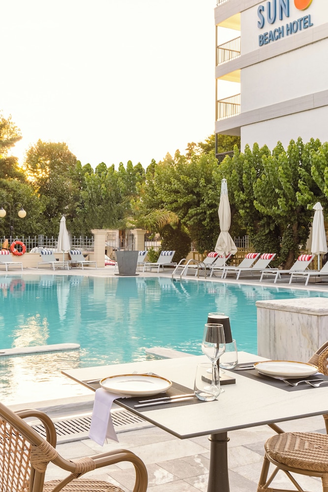 Sun Beach Hotel 51/53