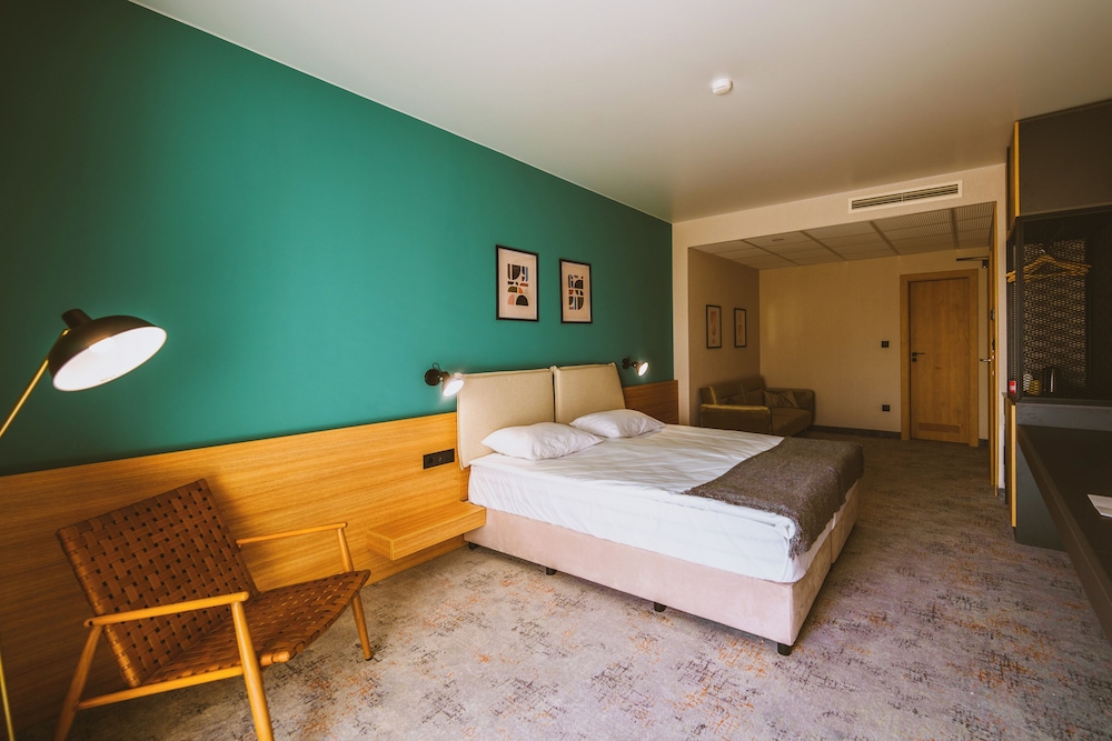 B1 Downtown Hotel 20/54