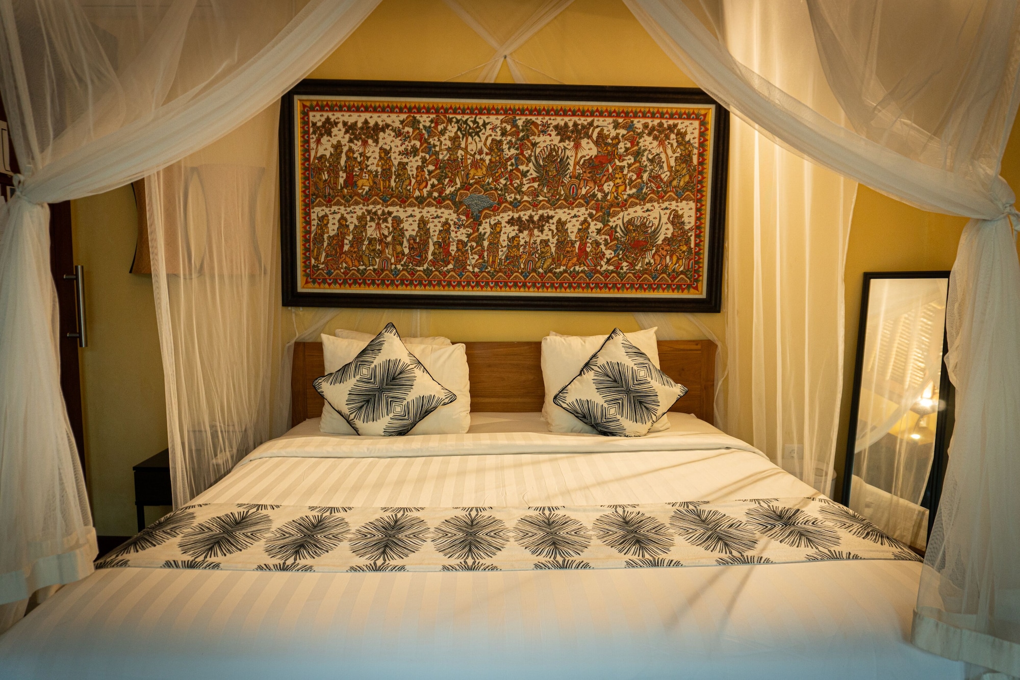 Forest, King Bed