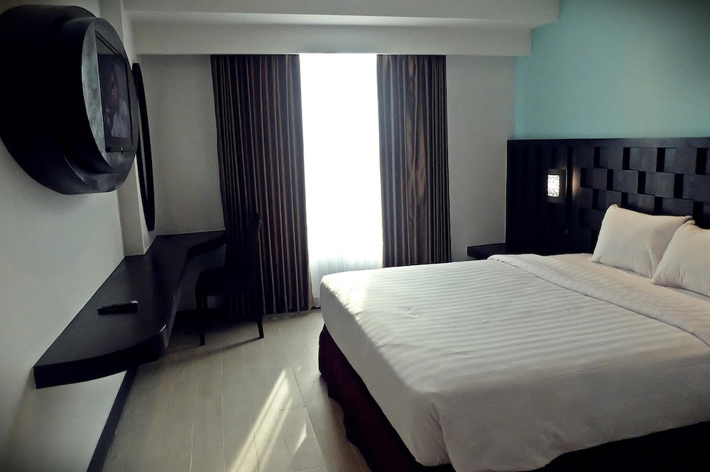 Grand Orchid Hotel 3/19