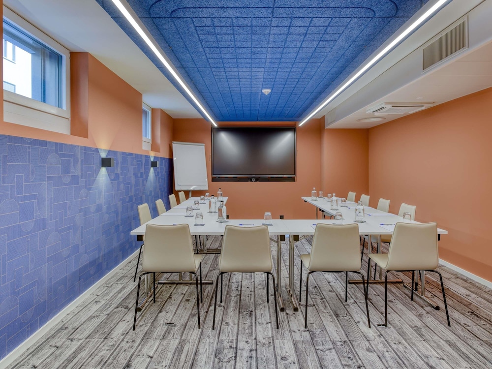 Ibis Styles Zurich City Center 59/68