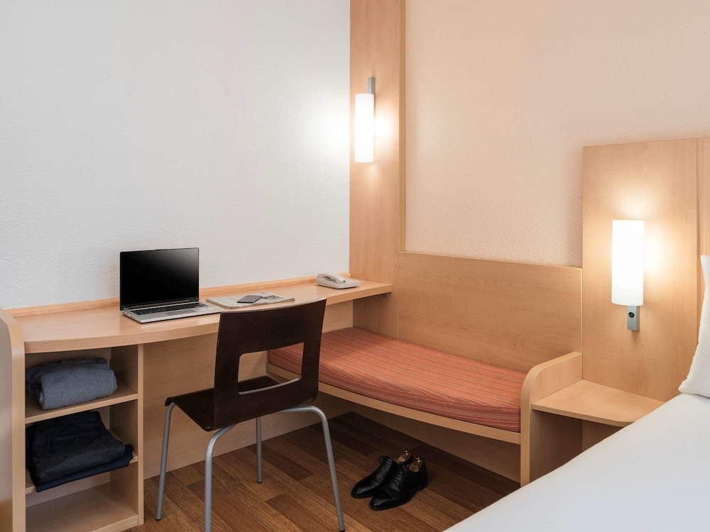 ibis Paris Ornano Montmartre North 18th Hotel 59/72
