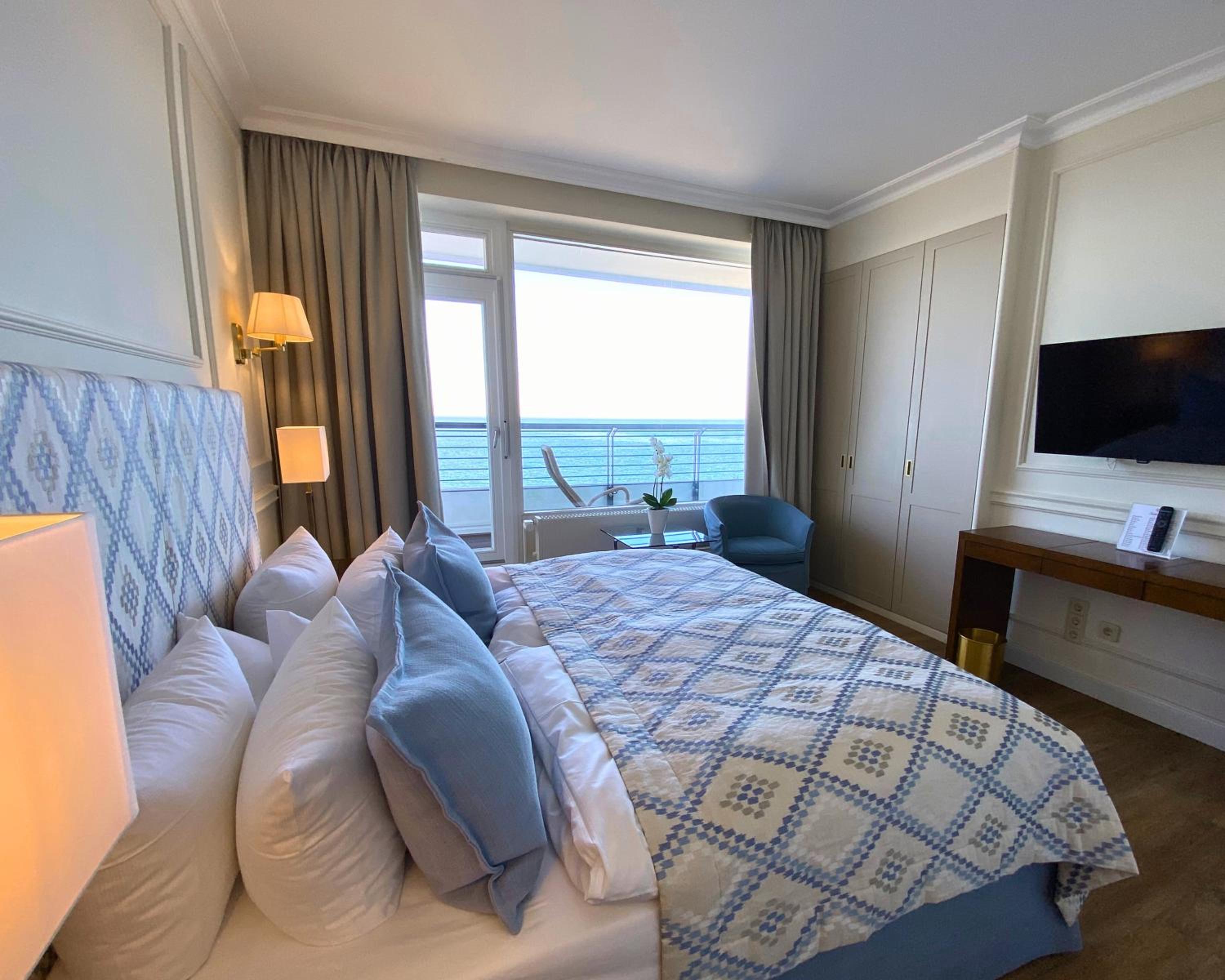2 Rooms, Panorama, Suite, King Bed, Sea View