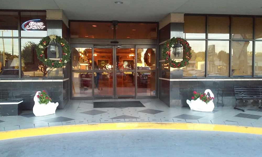 Imperial Swan Hotel Suites 33/38