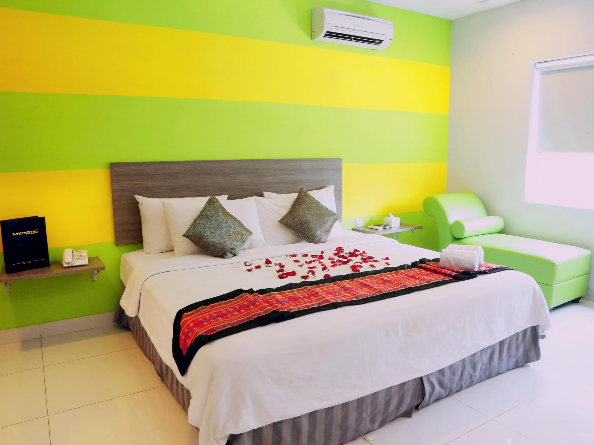 My Hotel Jakarta 11/17