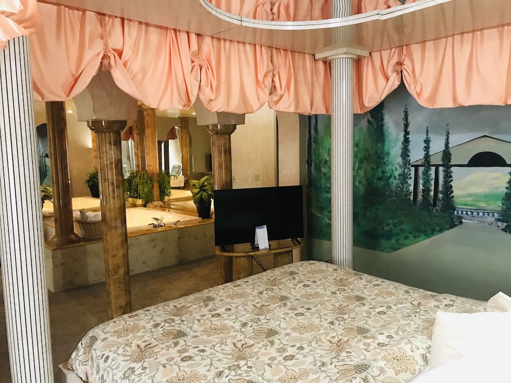 Don Q Inn 30/78