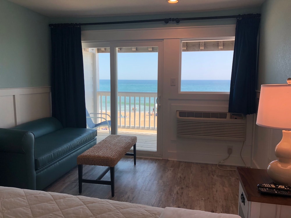 John Yancey Oceanfront Inn 40/66