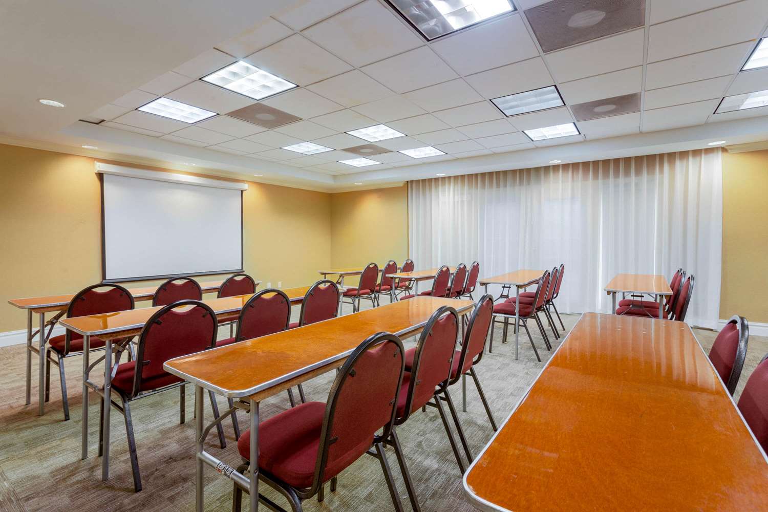 La Quinta Inn & Suites by Wyndham Lakeland West 16/23