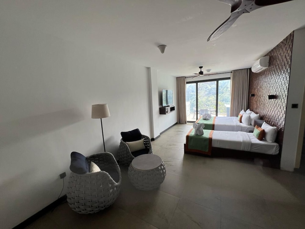 Ella Flower Garden Resort 20/50