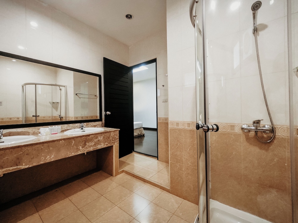 RAWAI GRAND HOUSE 50/50