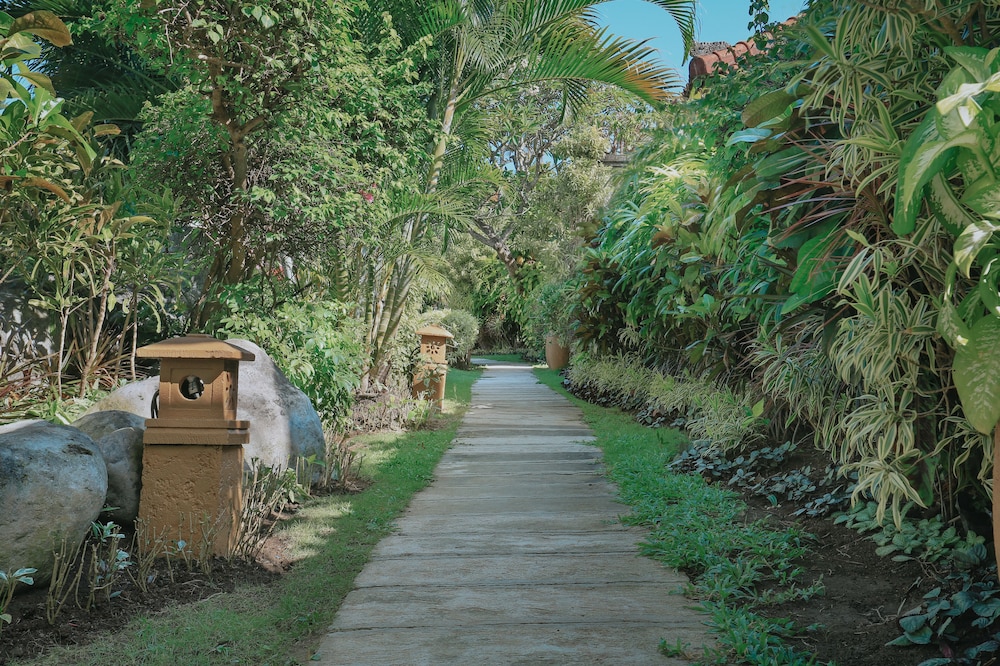 Parigata Villas Resort 25/40