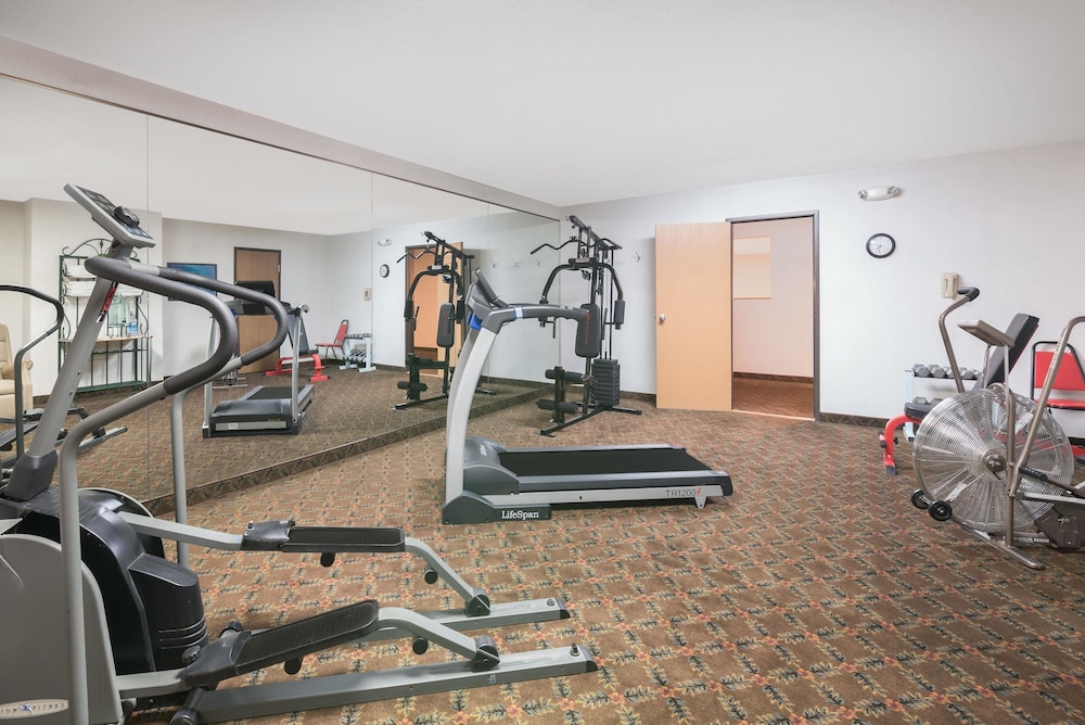 Baymont By Wyndham Hot Springs 20/29