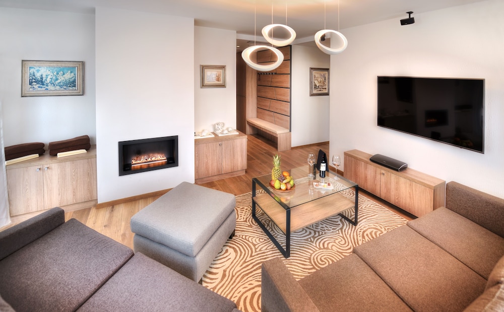 Hotel Lomnica 30/49