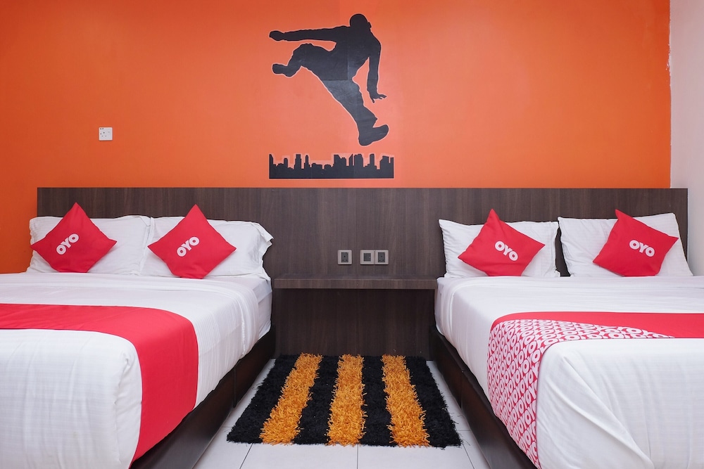 Oyo 89777 Urbanstay Kuantan 18/39