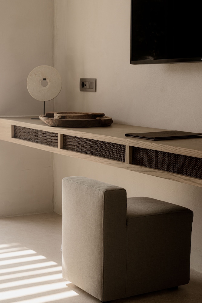 Enigma Mykonos Hideaway Suites 22/50