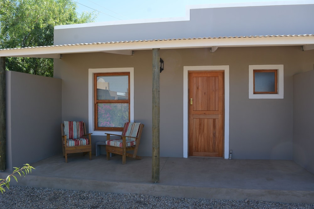 Travellers Rest 9/43