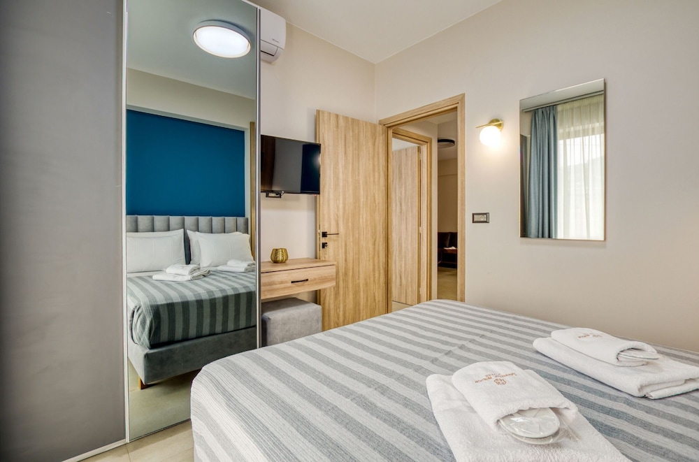 Sapphire Horizon Suites 41/94
