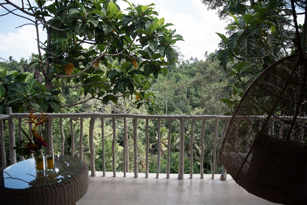 Angsoka Bungalow 15/18