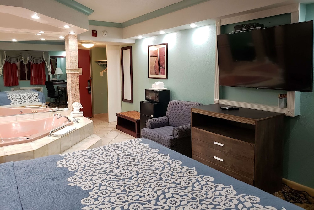 Days Inn by Wyndham Nanuet / Spring Valley 11/17