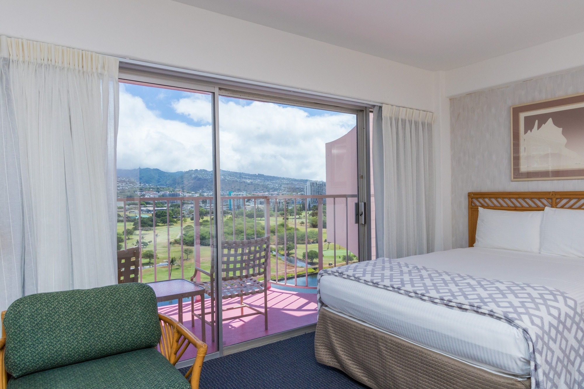 DELUXE, STUDIO, KING AND DOUBLE BED, KITCHEN