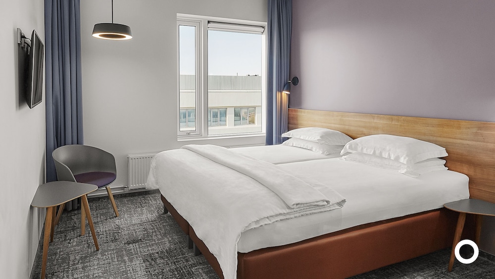 STANDARD, DOUBLE OR TWIN BED