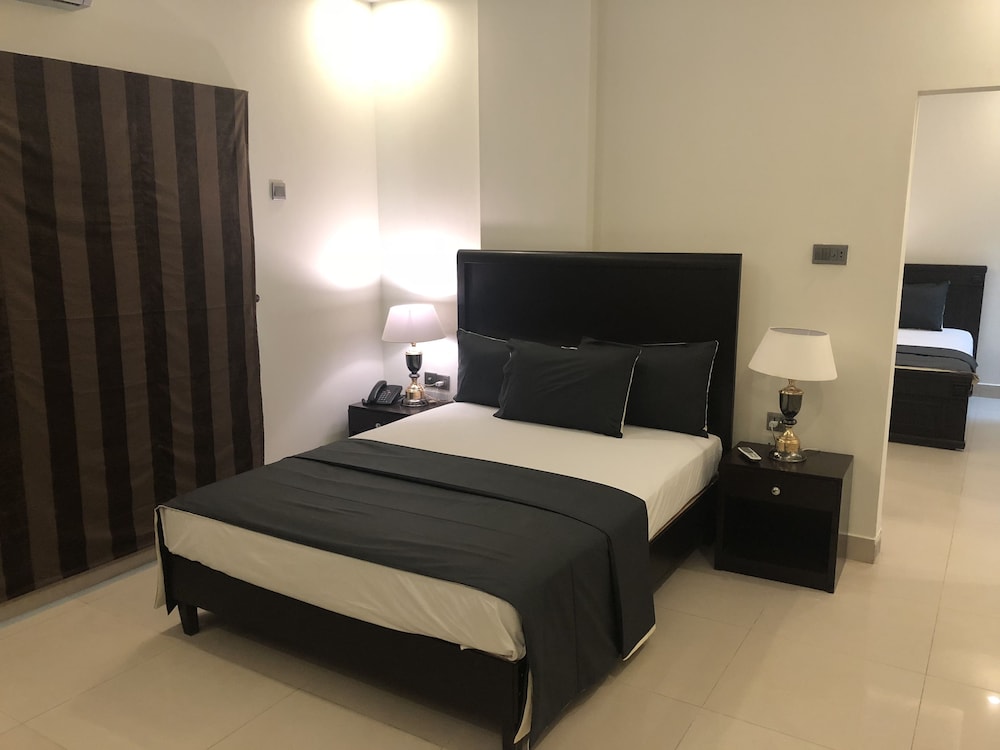 Family Suite, City View
