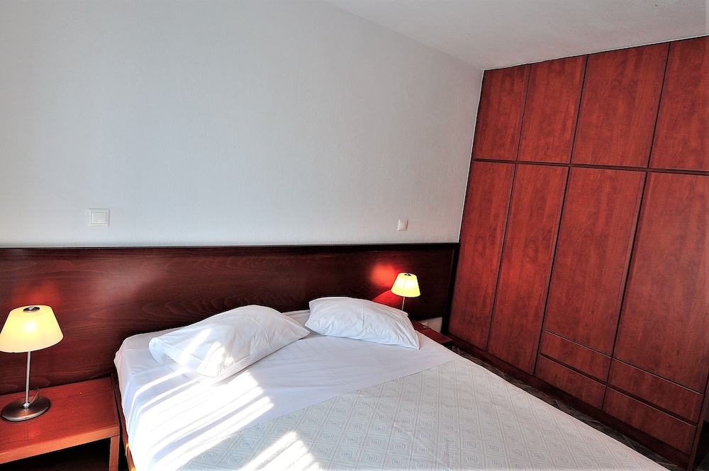 2 BEDROOMS, MAISONETTE, APARTMENT, SEA VIEW
